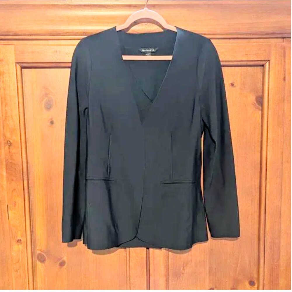 EUC Athleta Avenue Blazer Size 6